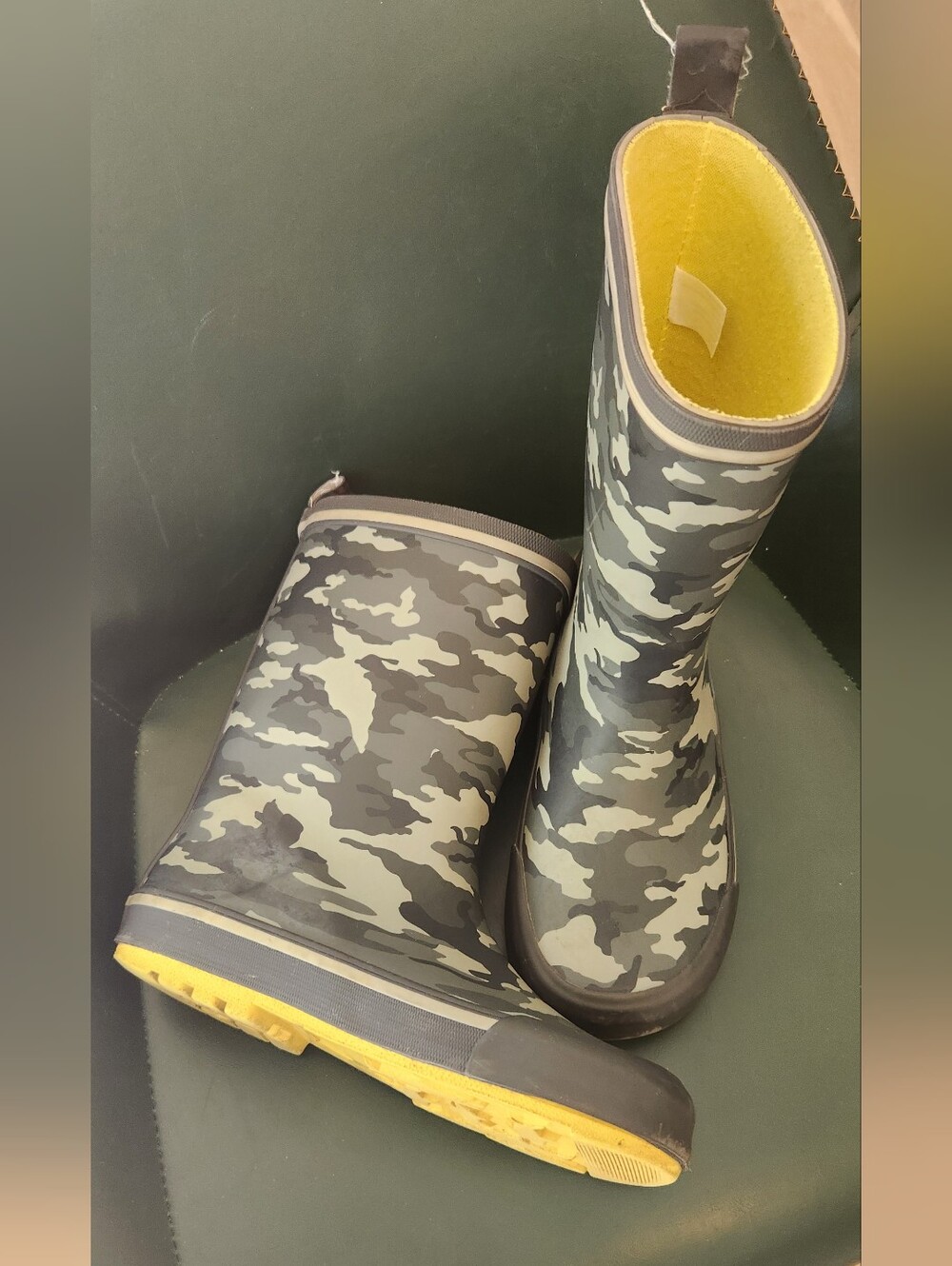 Joe Fresh Camouflage Rain Boots – Size 1